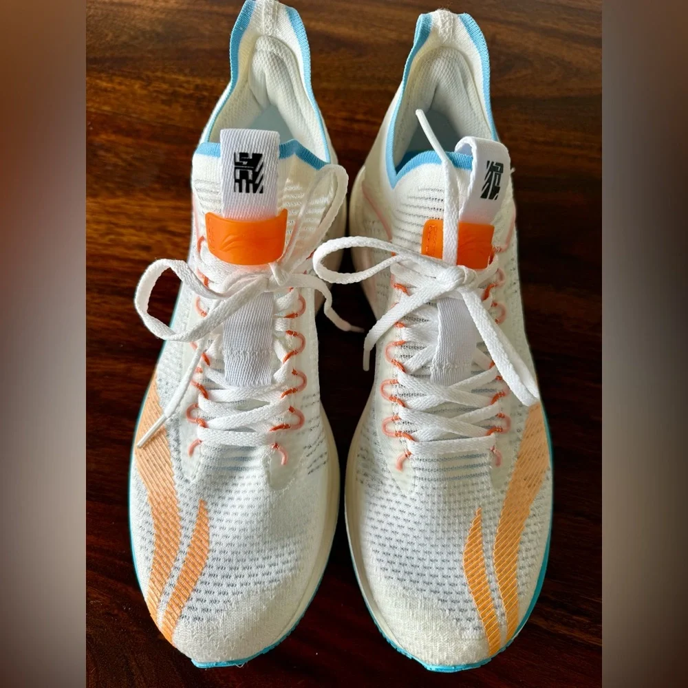 Li-Ning Essential Sneakers in White, Blue, and Orange - Picture 8 of 10